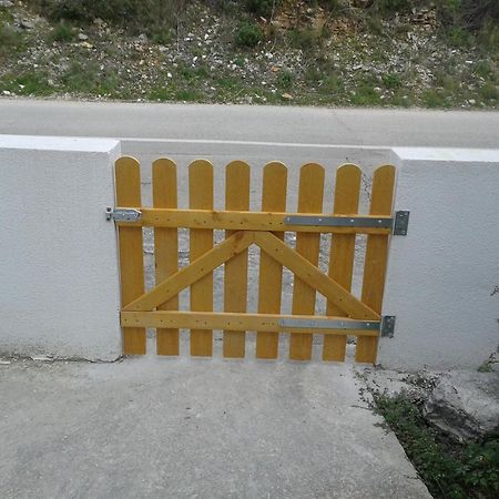 Apartment Tara Nečujam Екстериор снимка