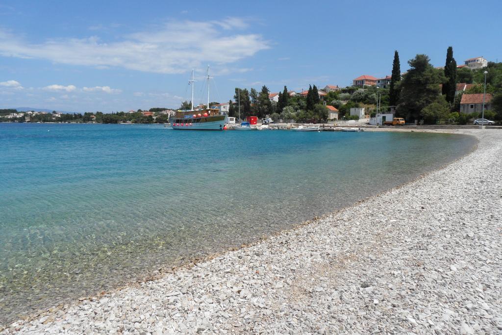 Apartment Tara Nečujam Екстериор снимка
