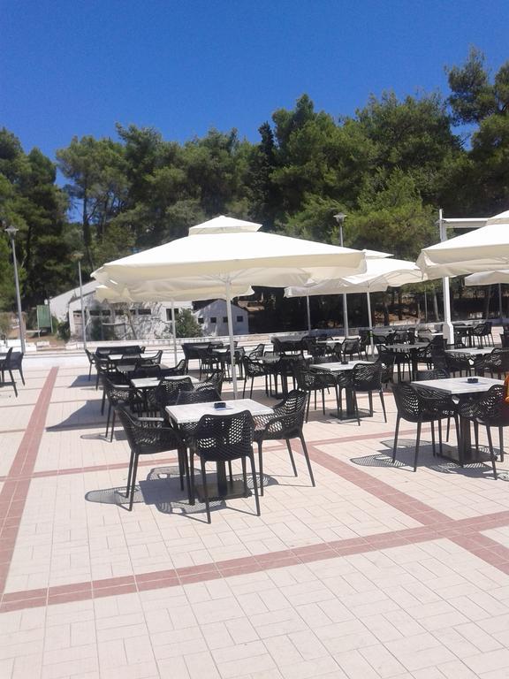 Apartment Tara Nečujam Екстериор снимка