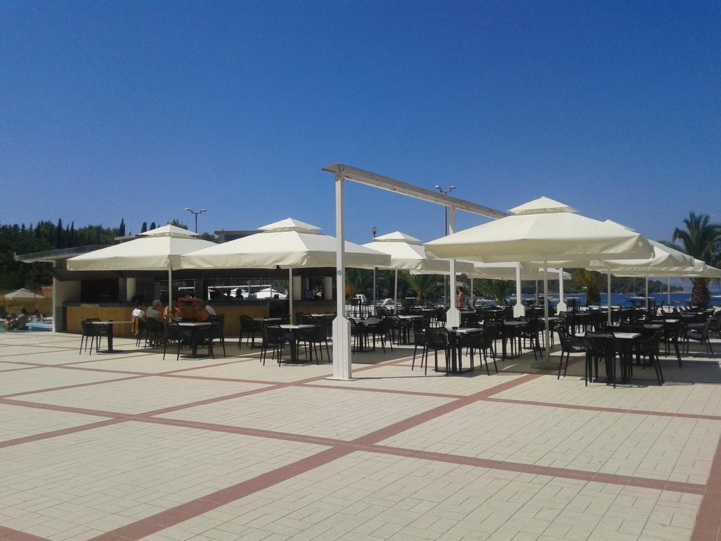 Apartment Tara Nečujam Екстериор снимка